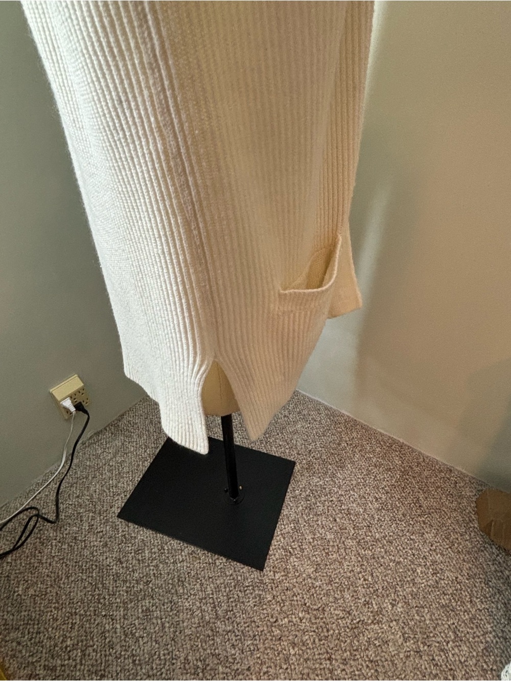 Classic Cream Ribbed Button-Front Cardigan Sweater‎ - Picture 6 of 8